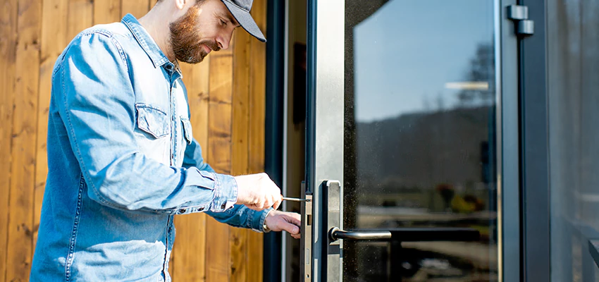 Frameless Glass Storefront Door Locks Replacement in La Mirada, CA