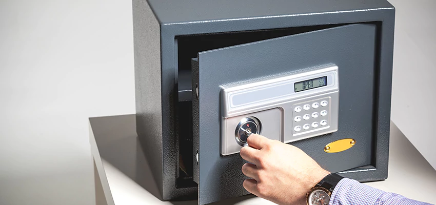 Jewelry Safe Unlocking Service in La Mirada, California